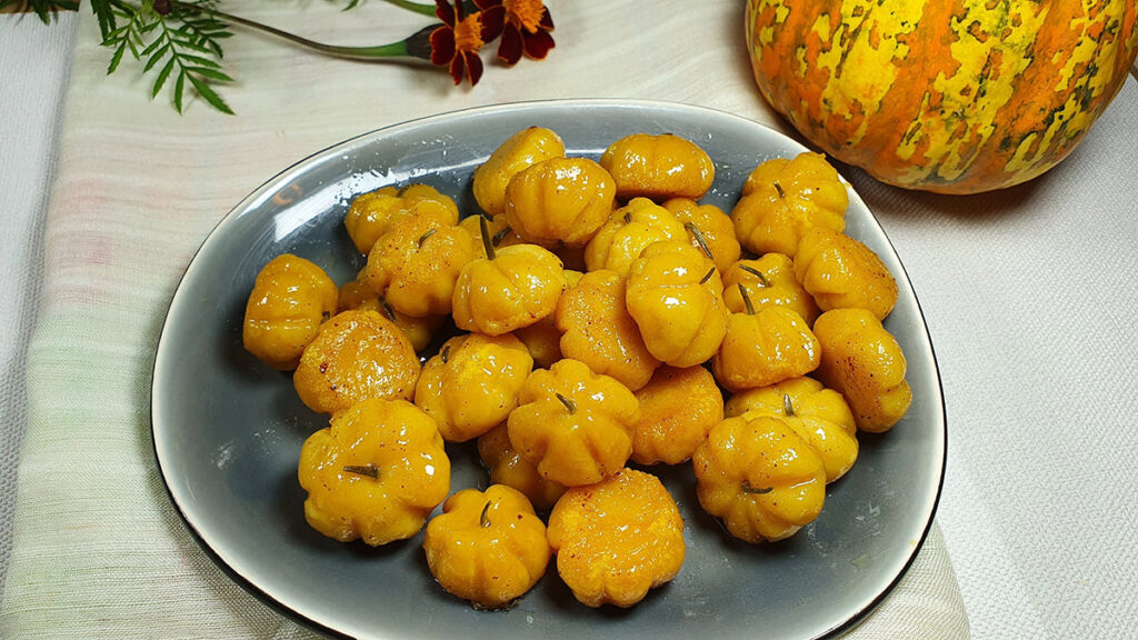 pumpkin-gnocchi-dish